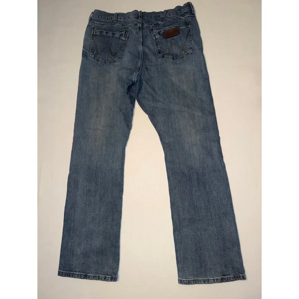 Wrangler retro men’s bootcut blue jeans